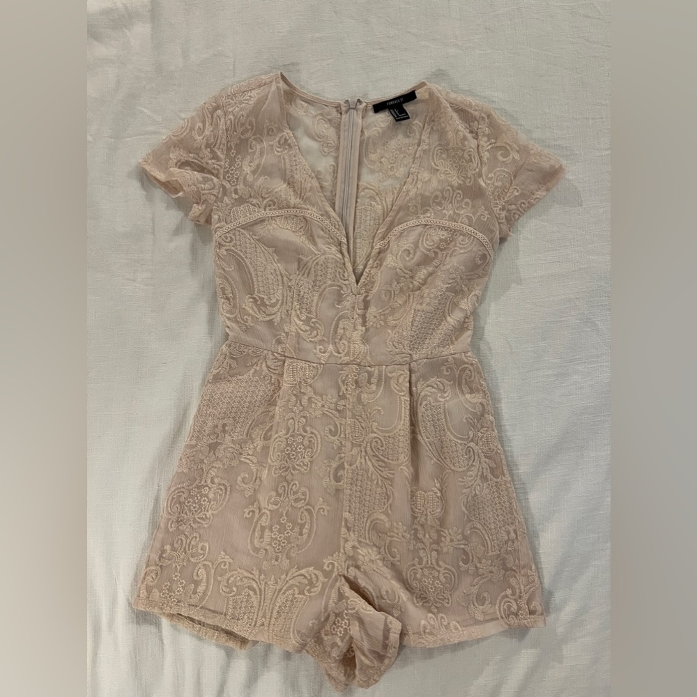 Light pink net/mesh romper